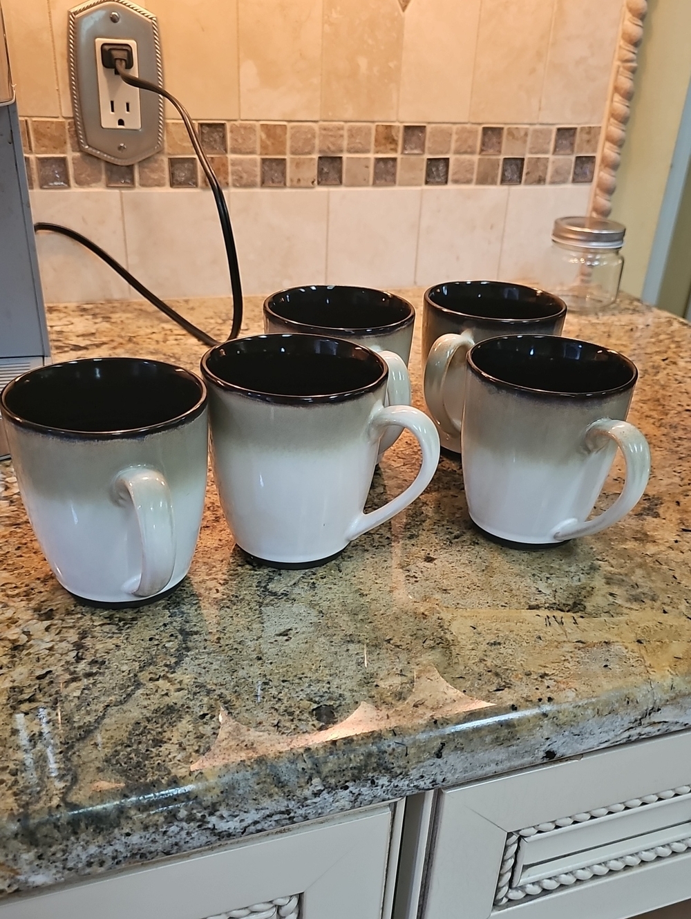 Like New Set of 7 Ombre Sango China  Coffee Mugs #4932- Black, Cream Exterior